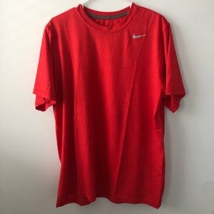 Men’s Nike short sleeve t-shirt